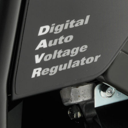 Detailný pohľad na digitálny automatický regulátor napätia.