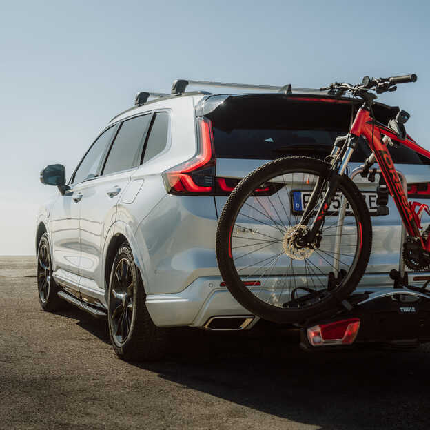 Pohľad spredu na hybridné SUV Honda