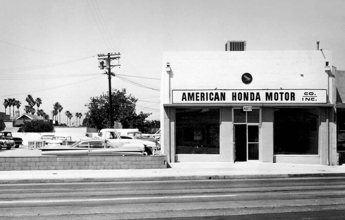 Historick&yacute; z&aacute;ber spoločnosti Honda Motor Co. v Los Angeles.