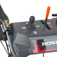 Pribl&iacute;žen&yacute; pohľad na p&aacute;kov&yacute; ovl&aacute;dač.